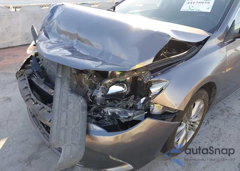 2017 Toyota Camry Se z USA, uszkodzony, nr VIN 4T1BF1FK3HU291356